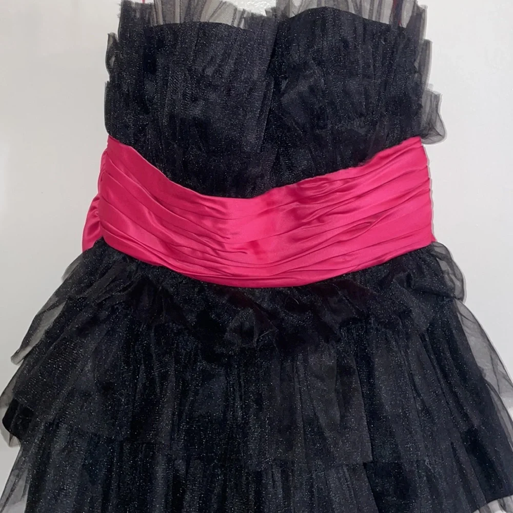 Betsey Johnson Ruffle Top - Picture 2 of 8
